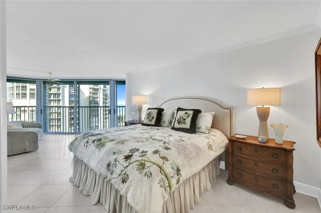 4041 Gulf Shore Boulevard N Naples FL 34103