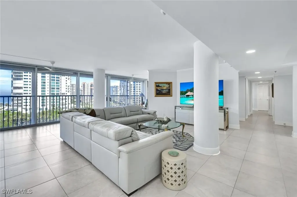 4041 Gulf Shore Boulevard N Naples FL 34103