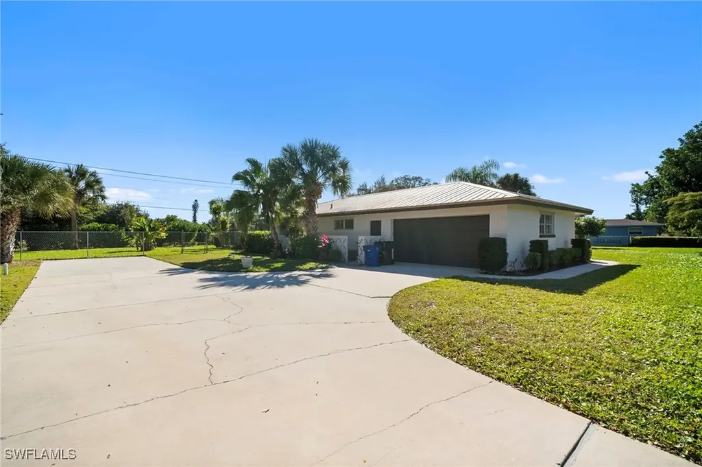 5091 Westminster Drive Fort Myers FL 33919
