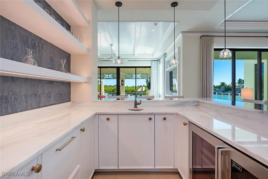 3777 Gordon Drive Naples FL 34102