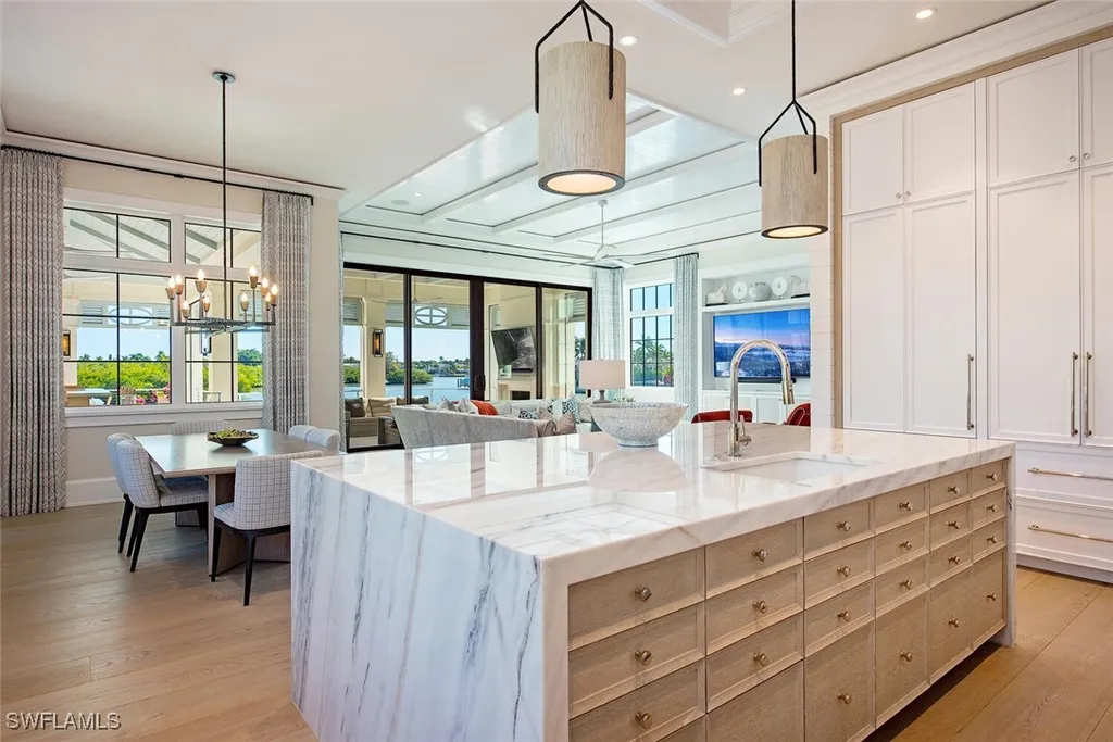 3777 Gordon Drive Naples FL 34102