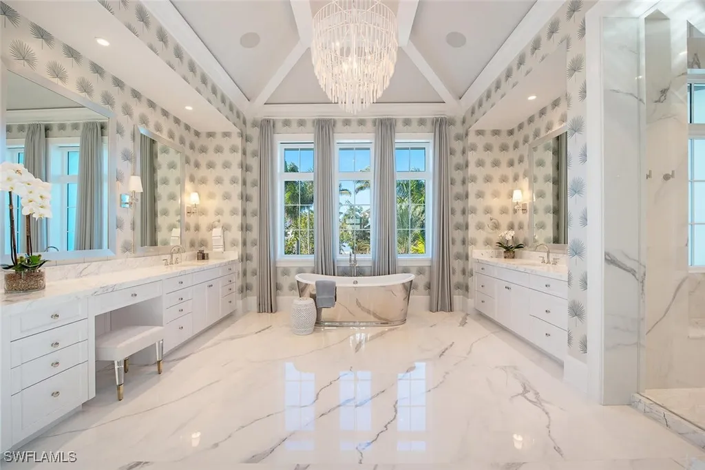 3777 Gordon Drive Naples FL 34102