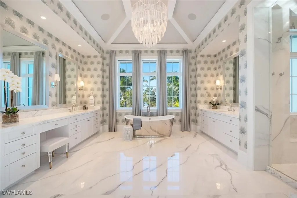 3777 Gordon Drive Naples FL 34102