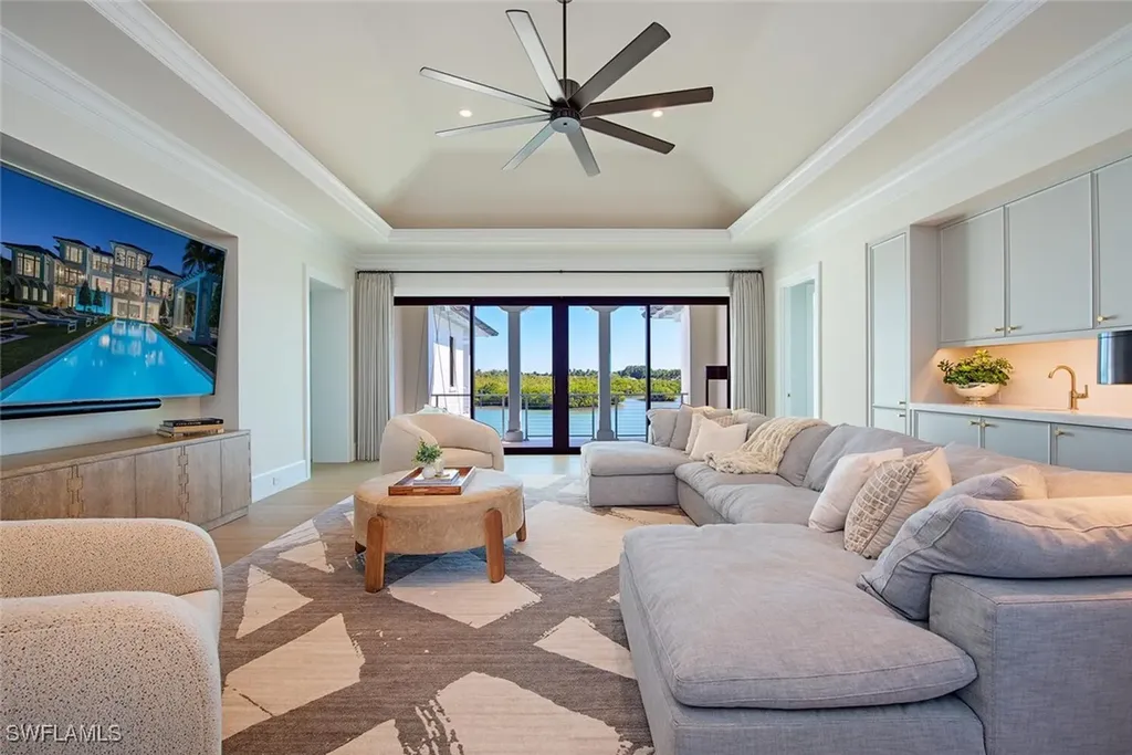 3777 Gordon Drive Naples FL 34102