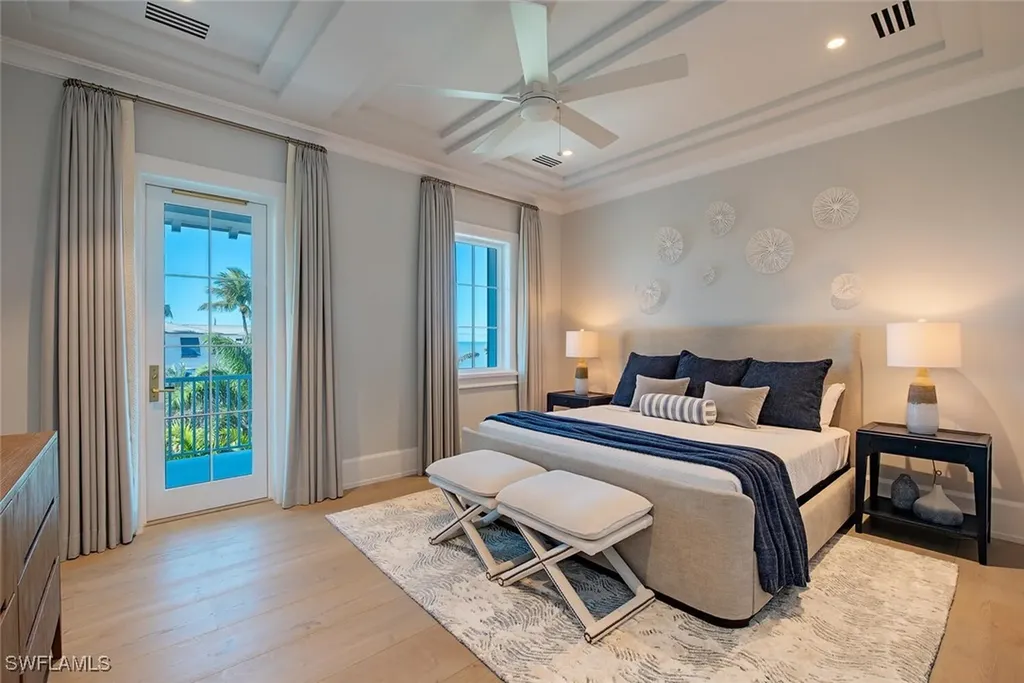 3777 Gordon Drive Naples FL 34102