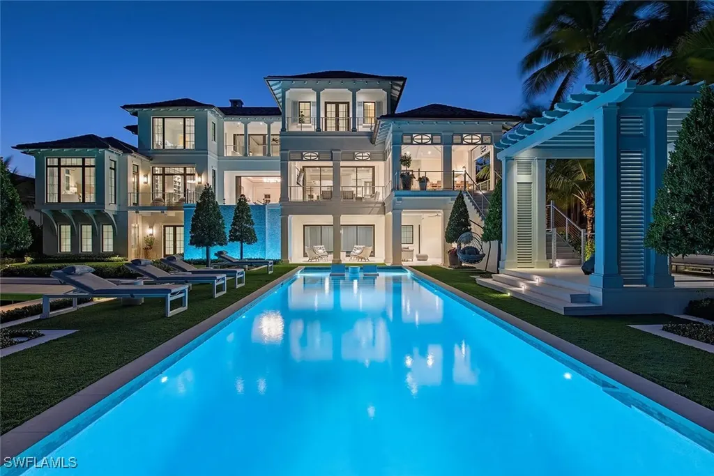 3777 Gordon Drive Naples FL 34102