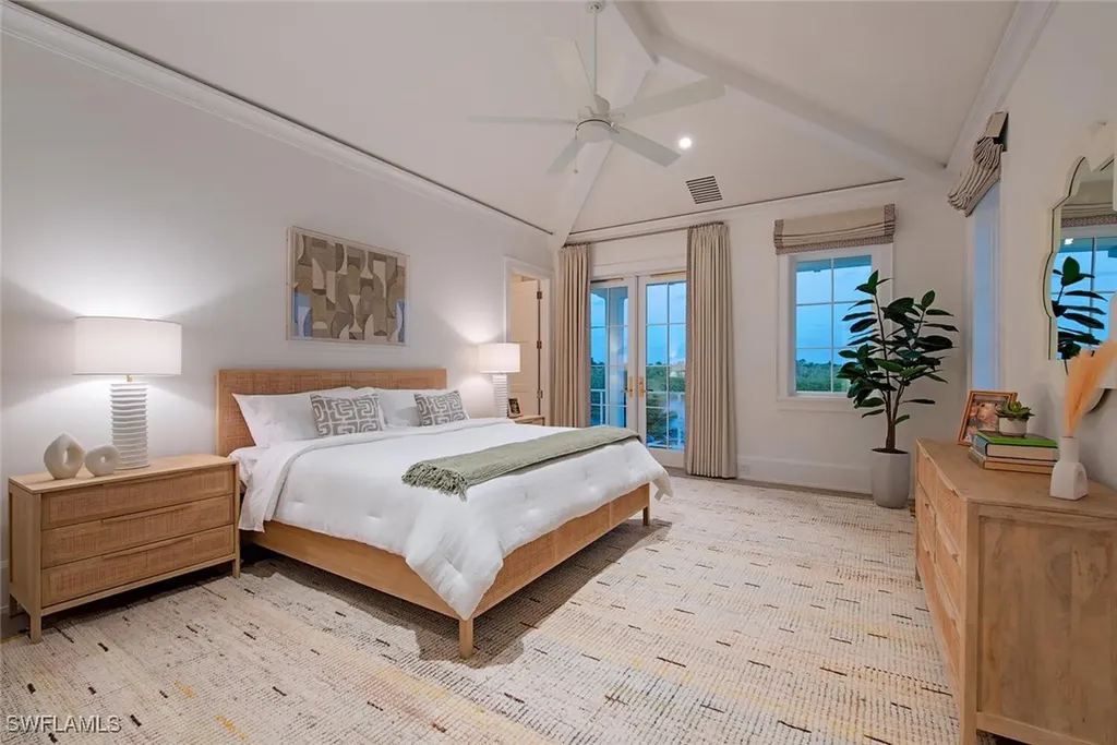 3777 Gordon Drive Naples FL 34102