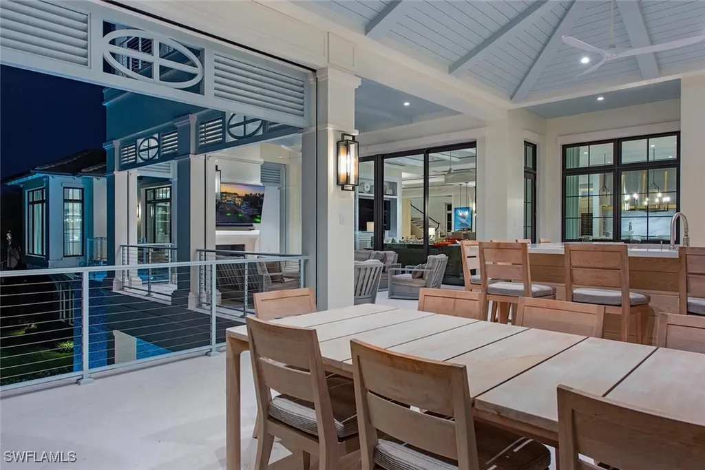 3777 Gordon Drive Naples FL 34102