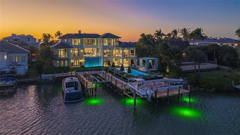 3777 Gordon Drive Naples FL 34102