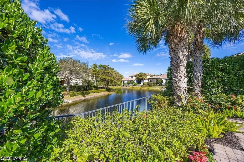2277 Residence Circle Naples FL 34105