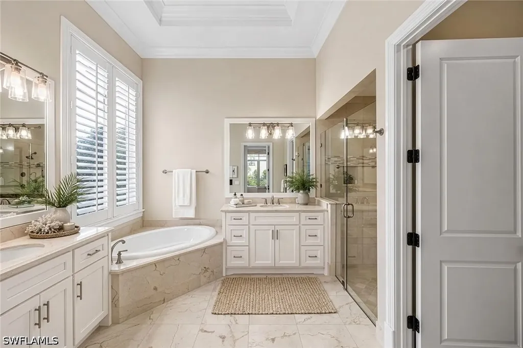 2277 Residence Circle Naples FL 34105