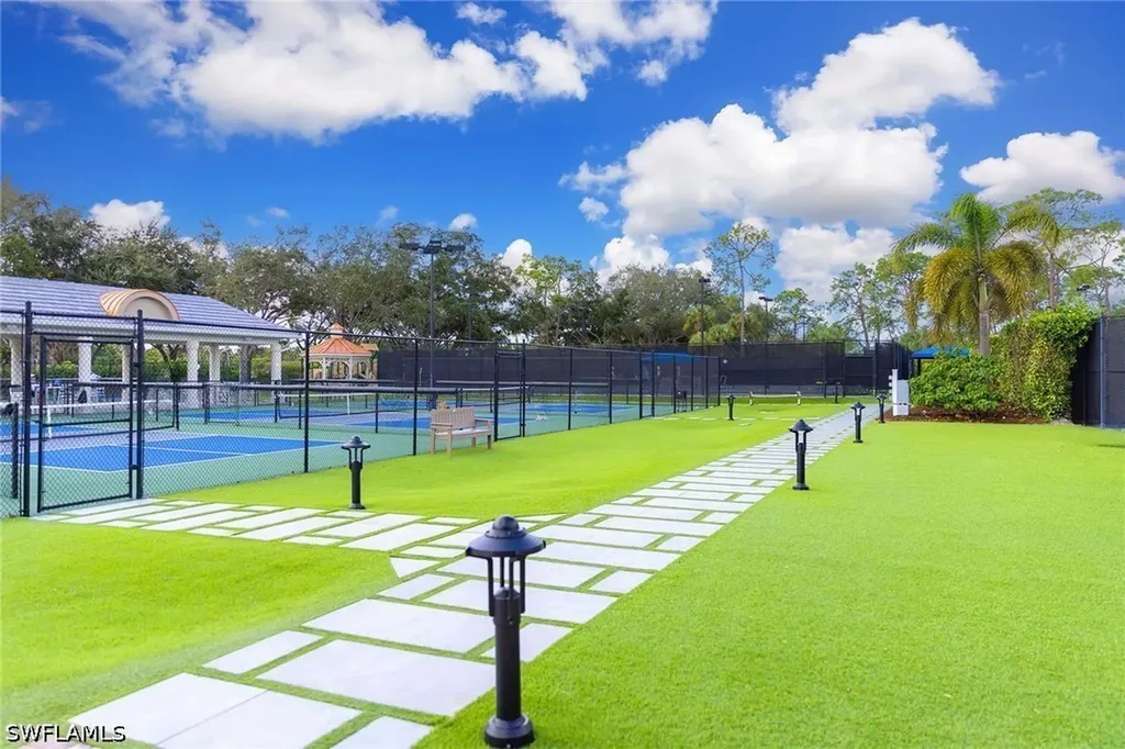 2277 Residence Circle Naples FL 34105