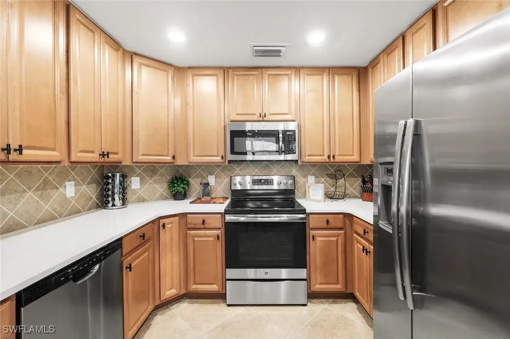 28005 Cookstown Court Bonita Springs FL 34135