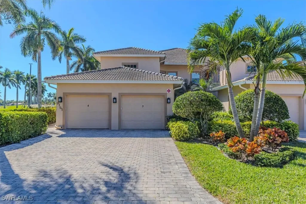 9195 Michael Circle Naples FL 34113