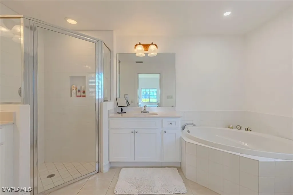 9195 Michael Circle Naples FL 34113