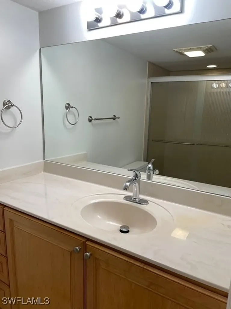 632 Victoria Drive Cape Coral FL 33904