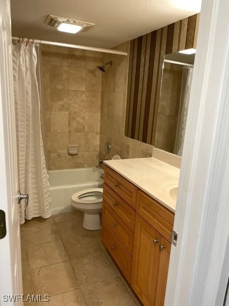 632 Victoria Drive Cape Coral FL 33904