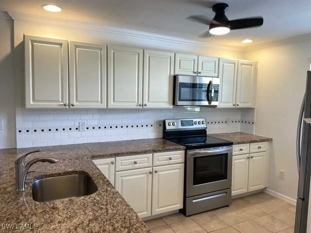 632 Victoria Drive Cape Coral FL 33904