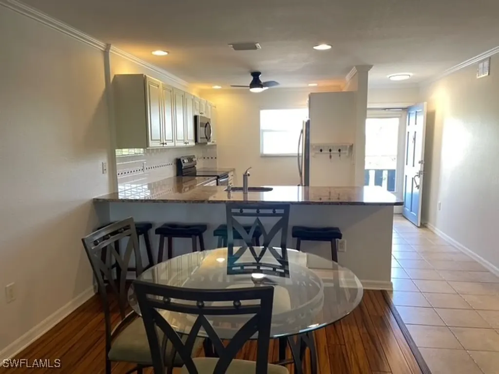 632 Victoria Drive Cape Coral FL 33904
