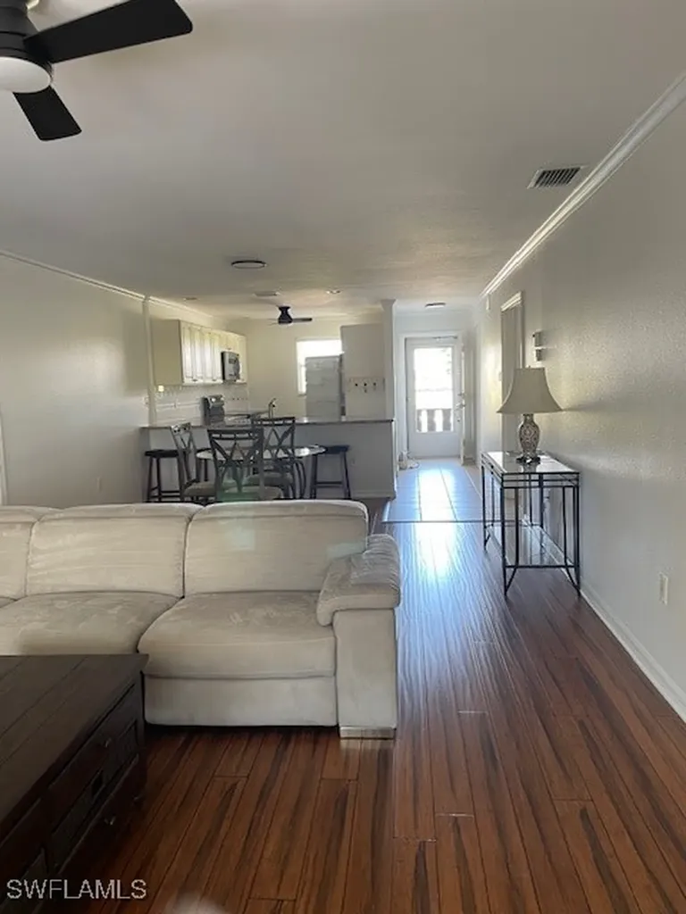 632 Victoria Drive Cape Coral FL 33904