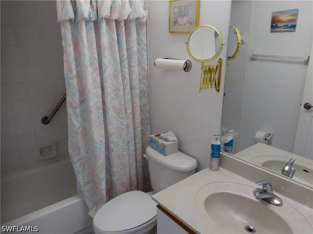 185 Grand Oaks Way Naples FL 34110