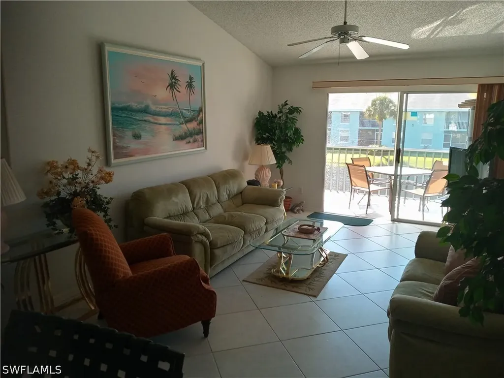 185 Grand Oaks Way Naples FL 34110