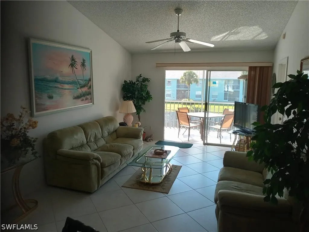185 Grand Oaks Way Naples FL 34110