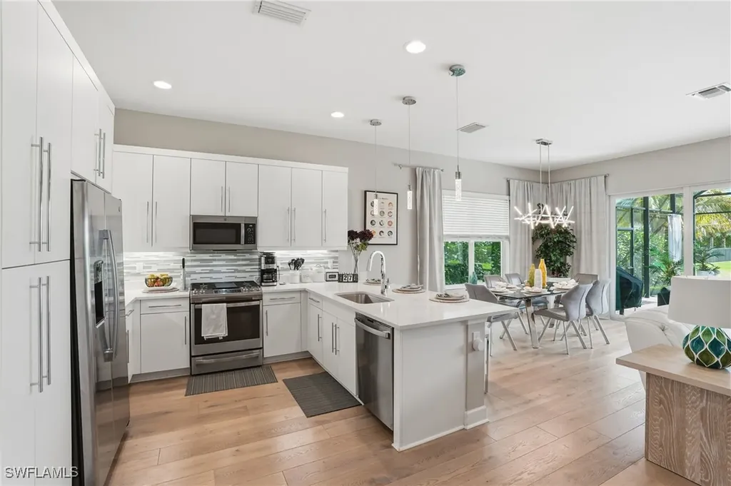 11394 Jacaranda Drive Naples FL 34120