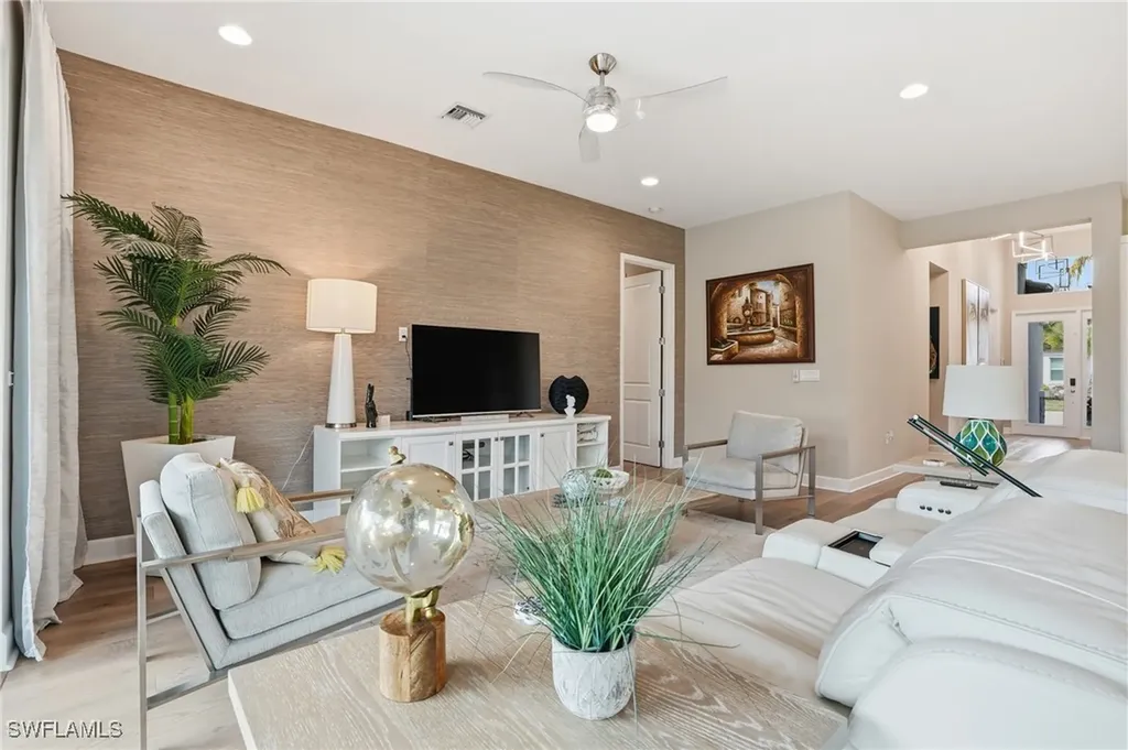 11394 Jacaranda Drive Naples FL 34120