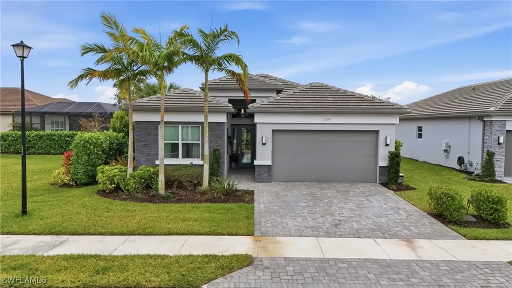 11394 Jacaranda Drive Naples FL 34120