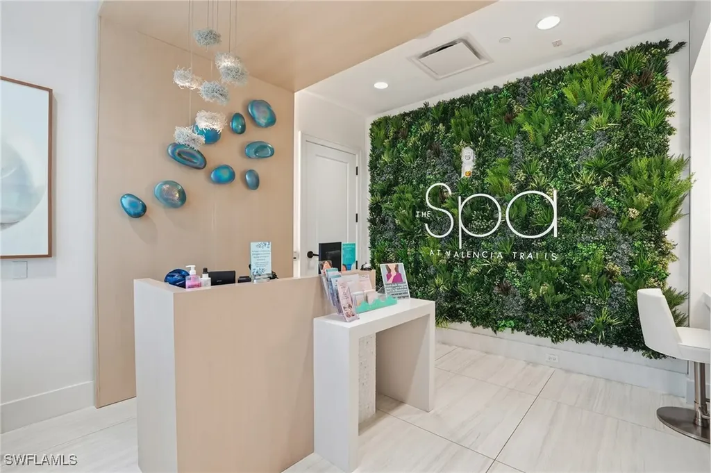 11394 Jacaranda Drive Naples FL 34120