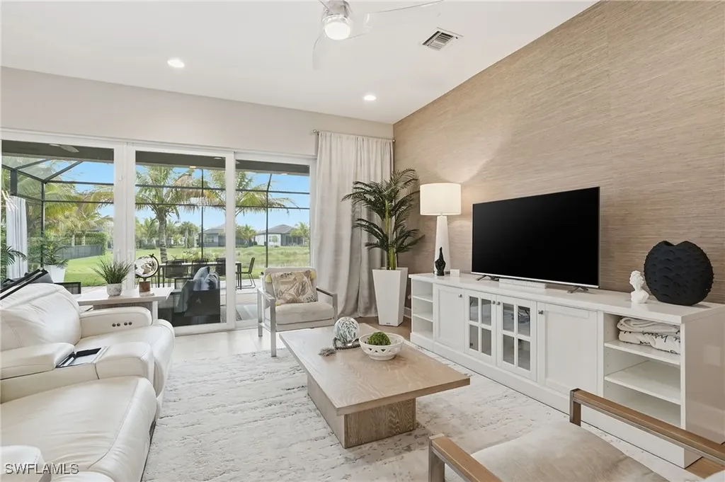 11394 Jacaranda Drive Naples FL 34120