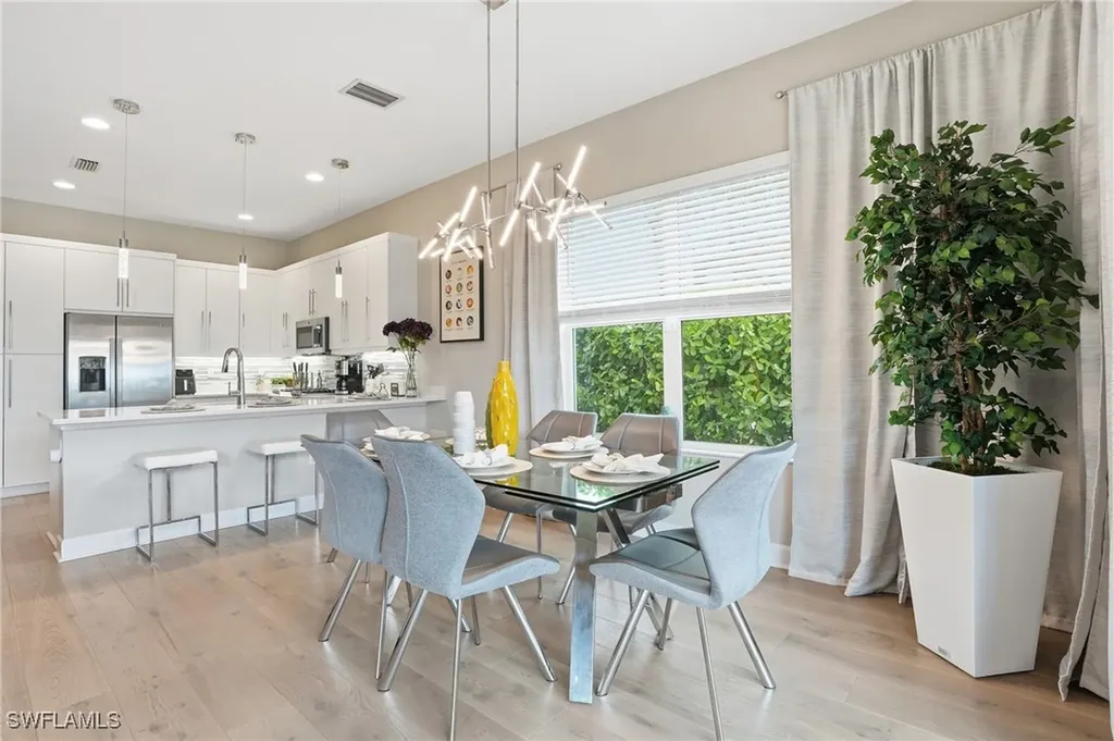 11394 Jacaranda Drive Naples FL 34120
