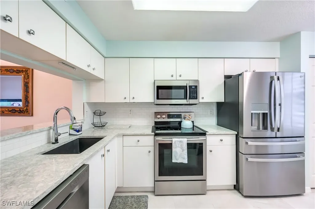 2453 Millcreek Lane N Naples FL 34119