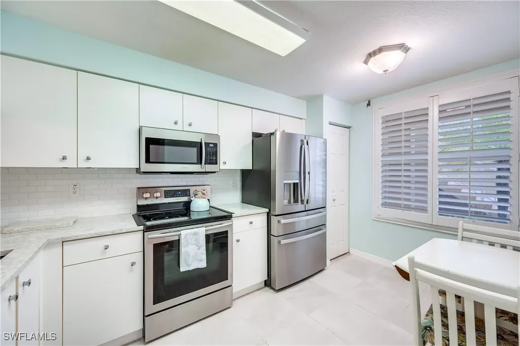 2453 Millcreek Lane N Naples FL 34119