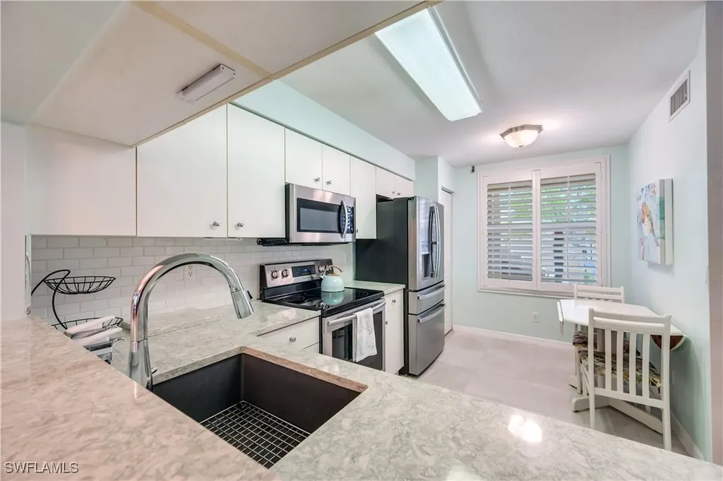 2453 Millcreek Lane N Naples FL 34119