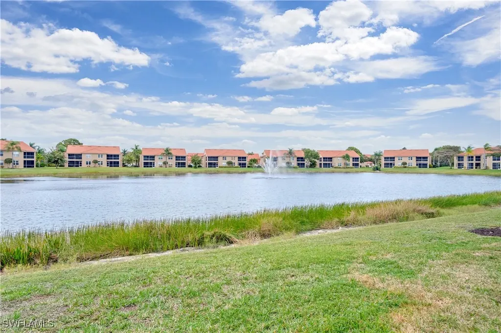 2453 Millcreek Lane N Naples FL 34119