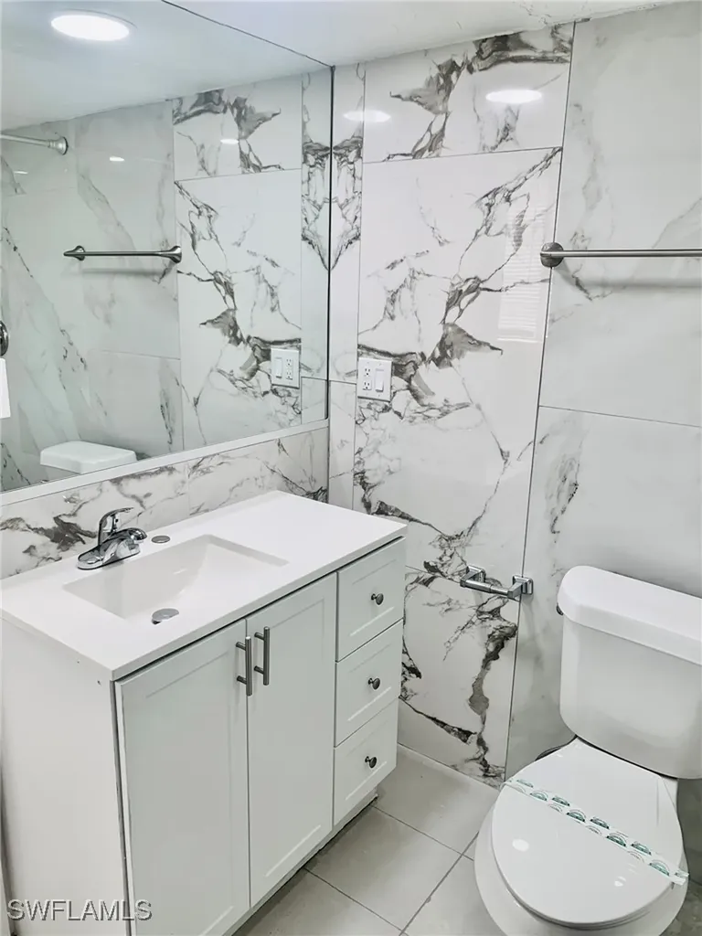 826 Wiggins Pass Road Naples FL 34110