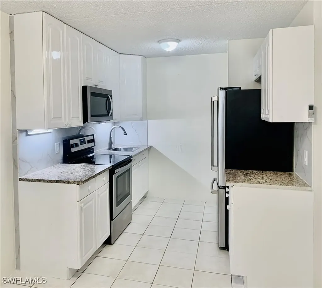 826 Wiggins Pass Road Naples FL 34110