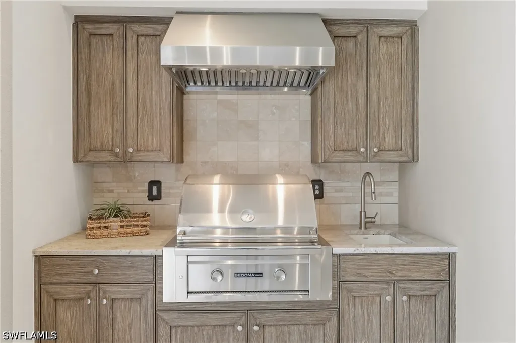11821 Via Cassina Court Miromar Lakes FL 33913