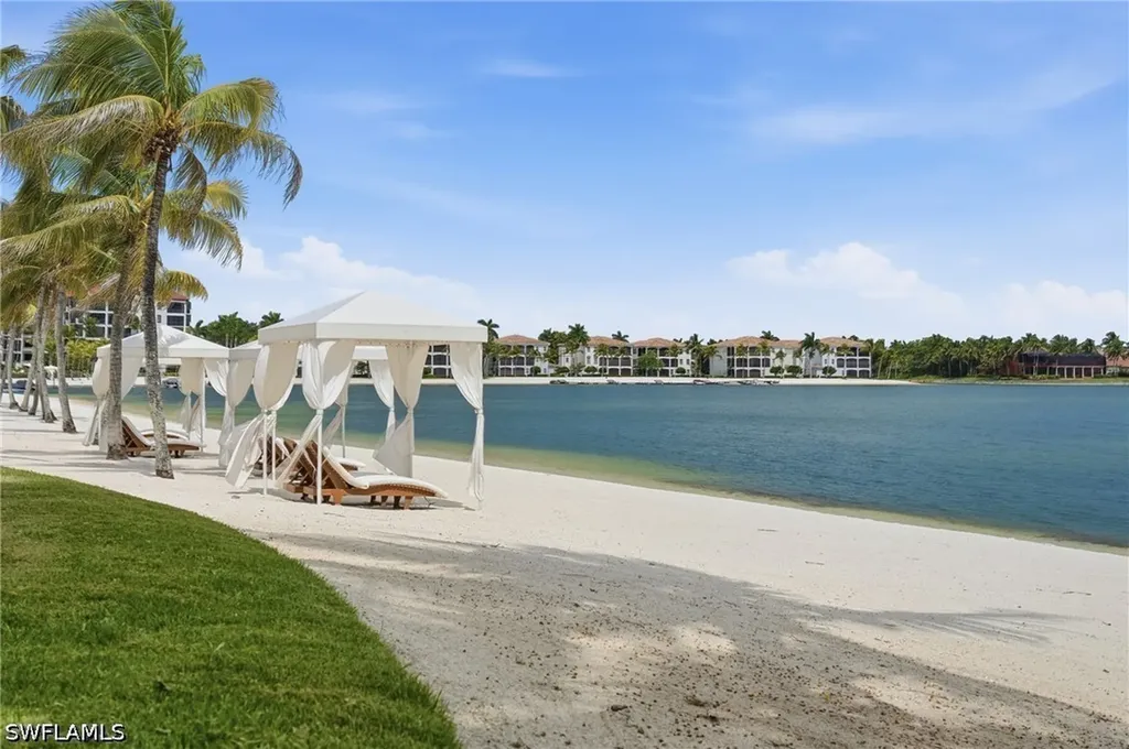 11821 Via Cassina Court Miromar Lakes FL 33913