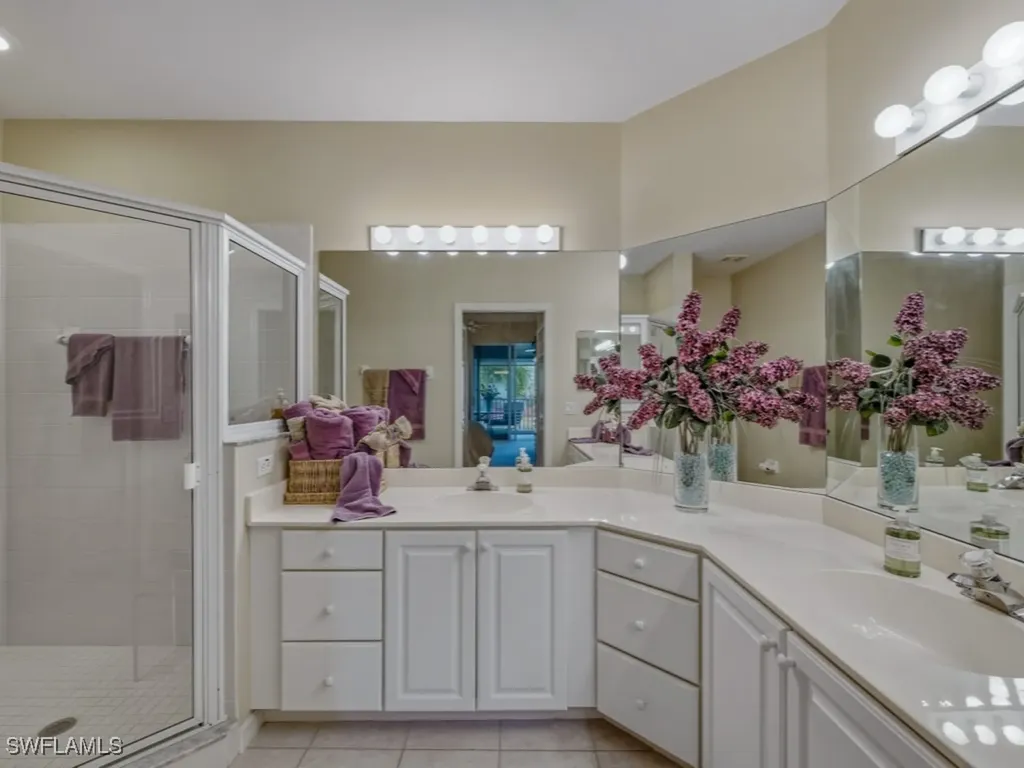 5640 Sandlewood Court Naples FL 34110