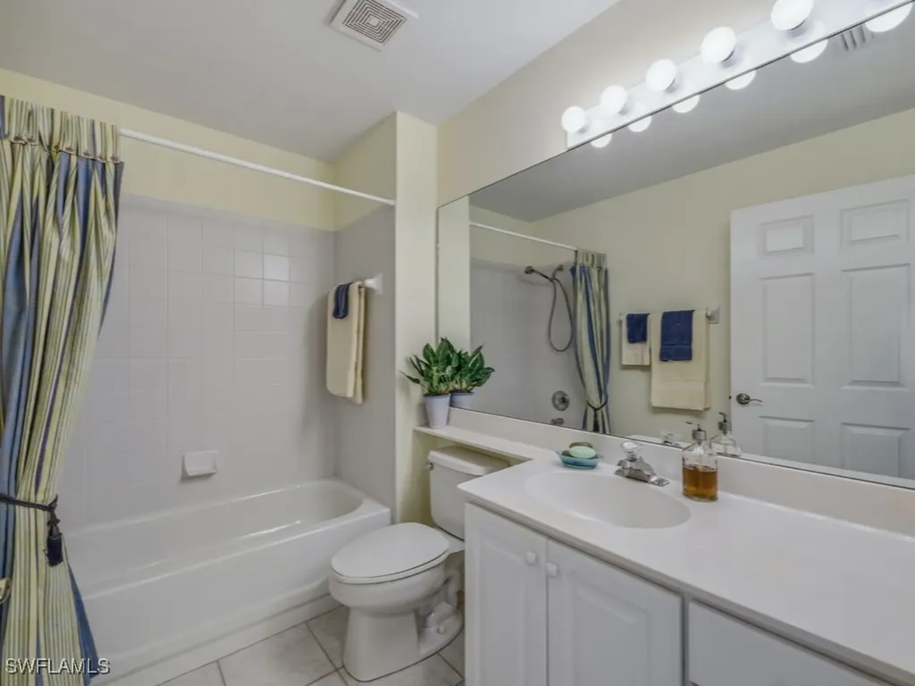 5640 Sandlewood Court Naples FL 34110