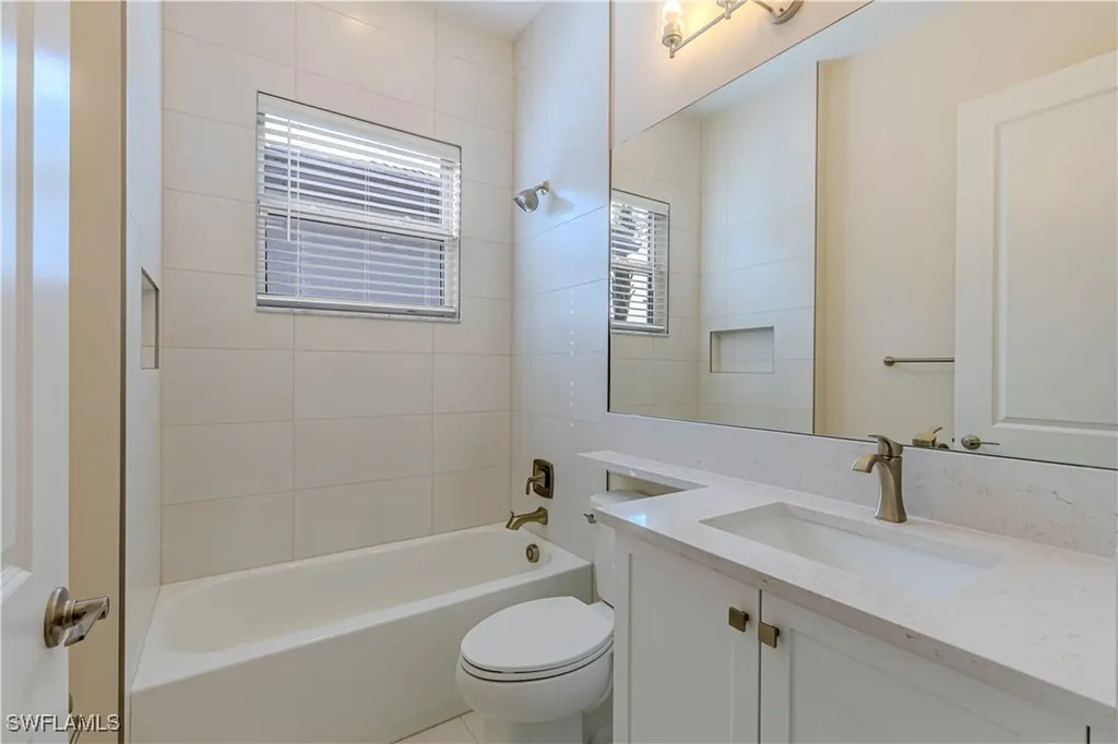 2691 Ridgecrest Place Naples FL 34112