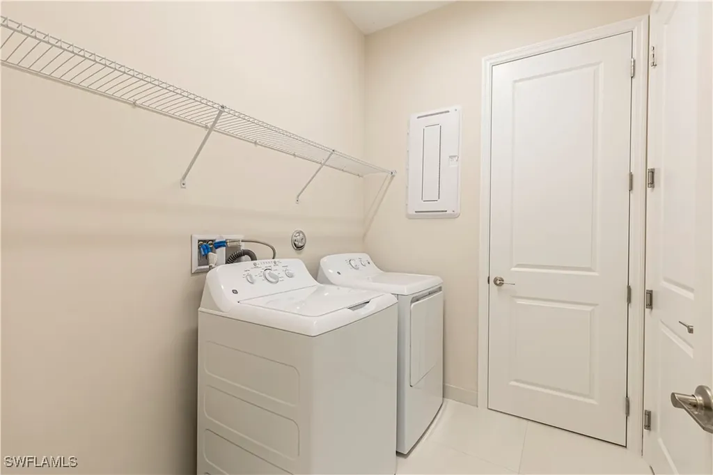 2691 Ridgecrest Place Naples FL 34112