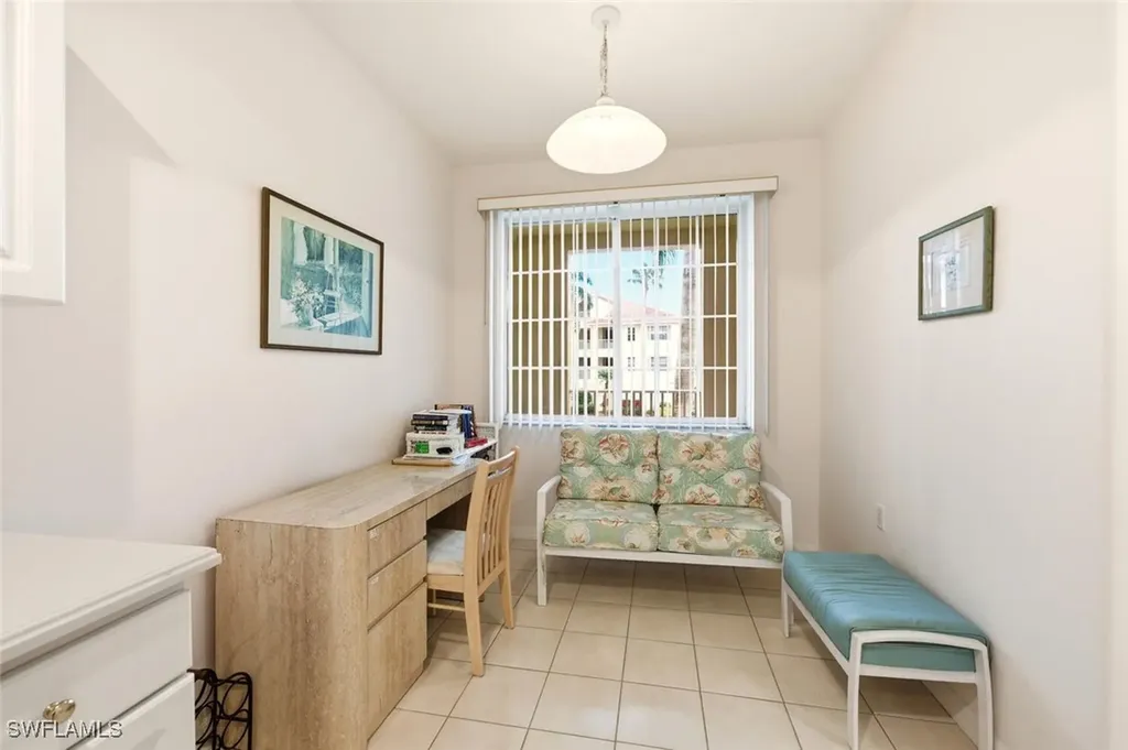 4843 Hampshire Court Naples FL 34112