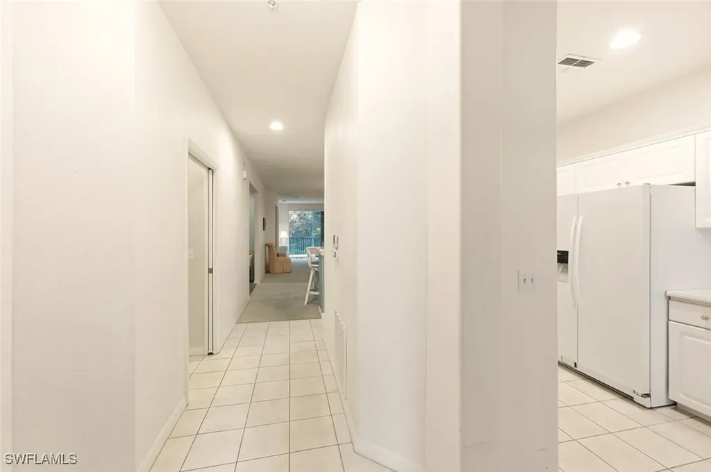 4843 Hampshire Court Naples FL 34112