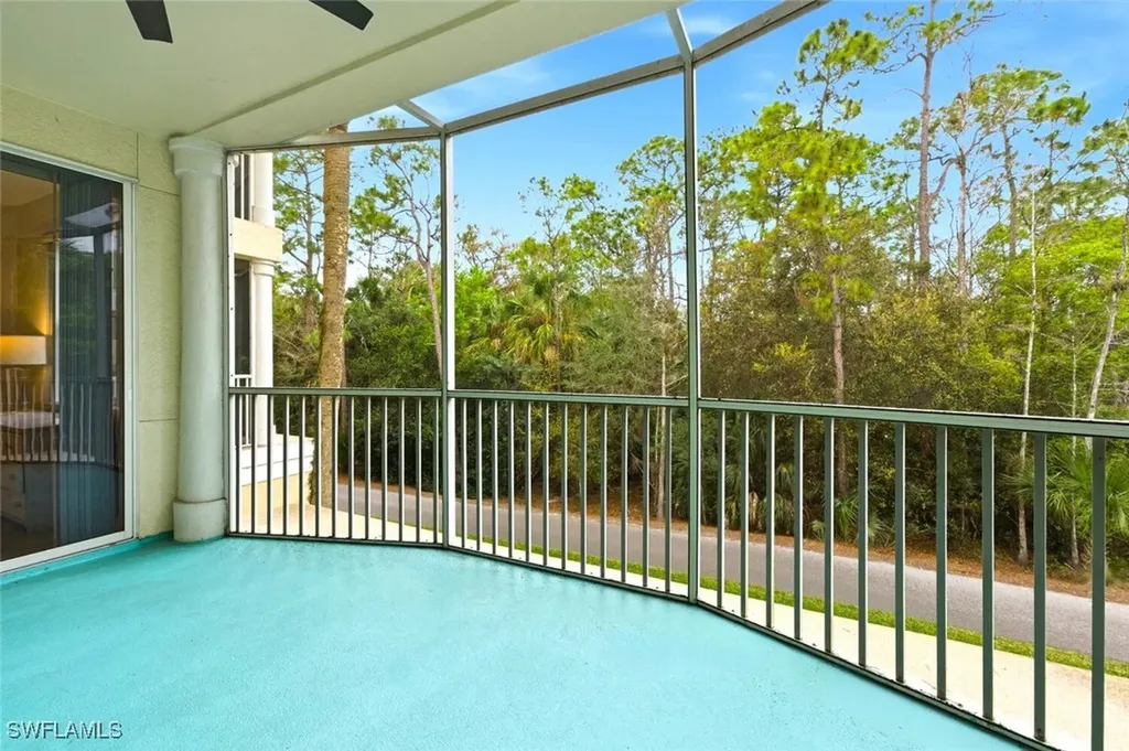 4843 Hampshire Court Naples FL 34112
