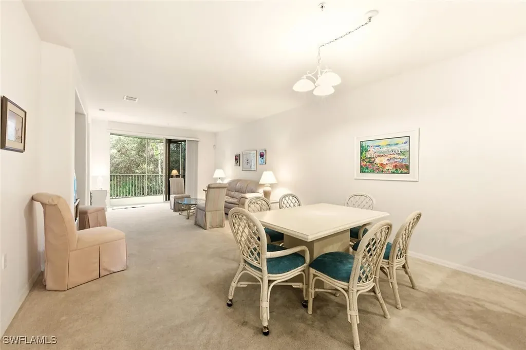 4843 Hampshire Court Naples FL 34112