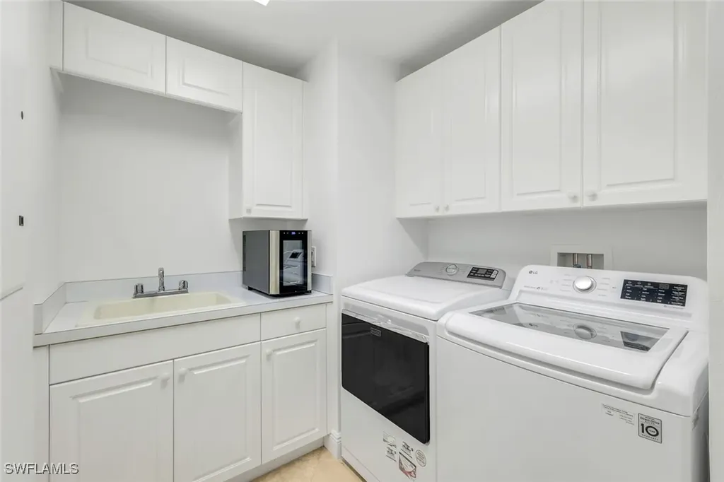 265 Indies Way Naples FL 34110